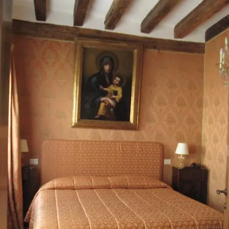 فيلة Ca' Del Borgo